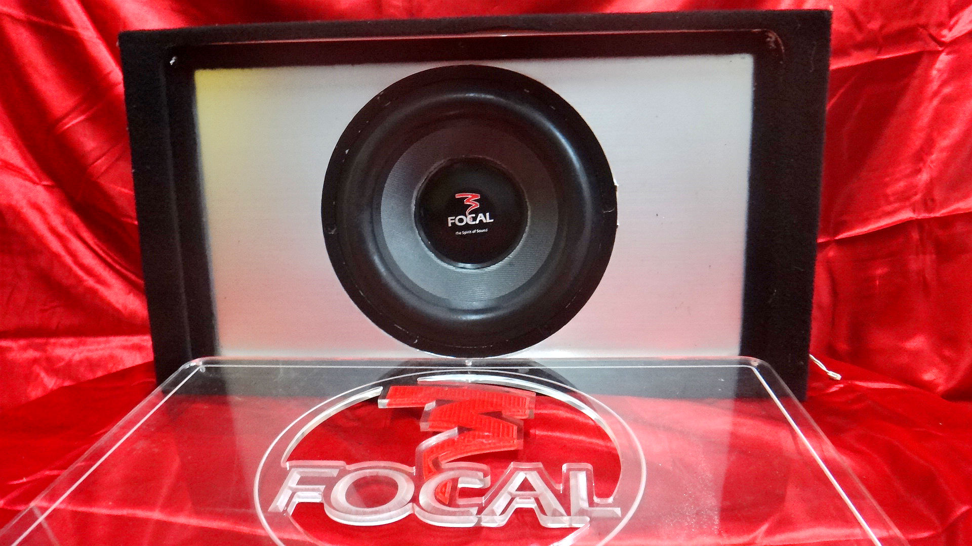 法國FOCAL 十吋重低音喇叭