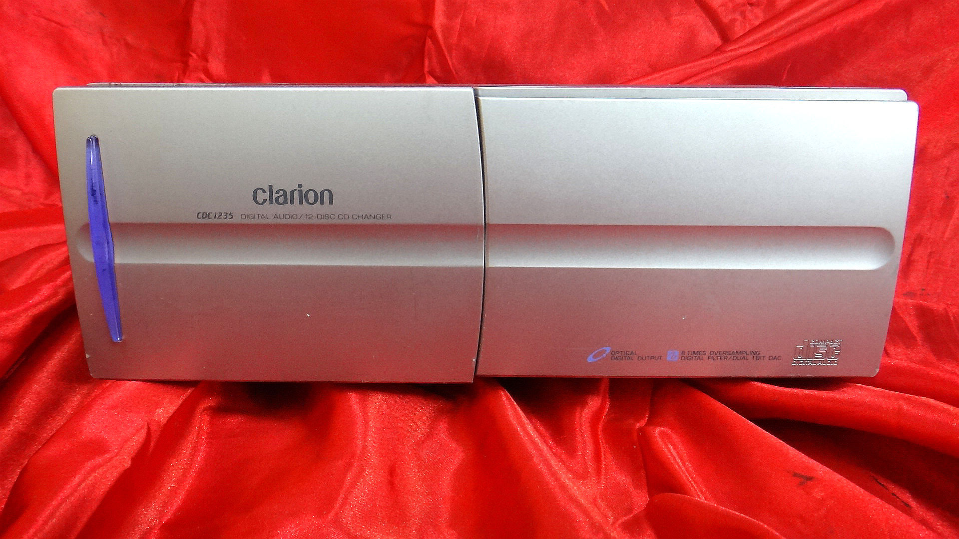 日本歌樂Clarion 12片裝CD換片箱